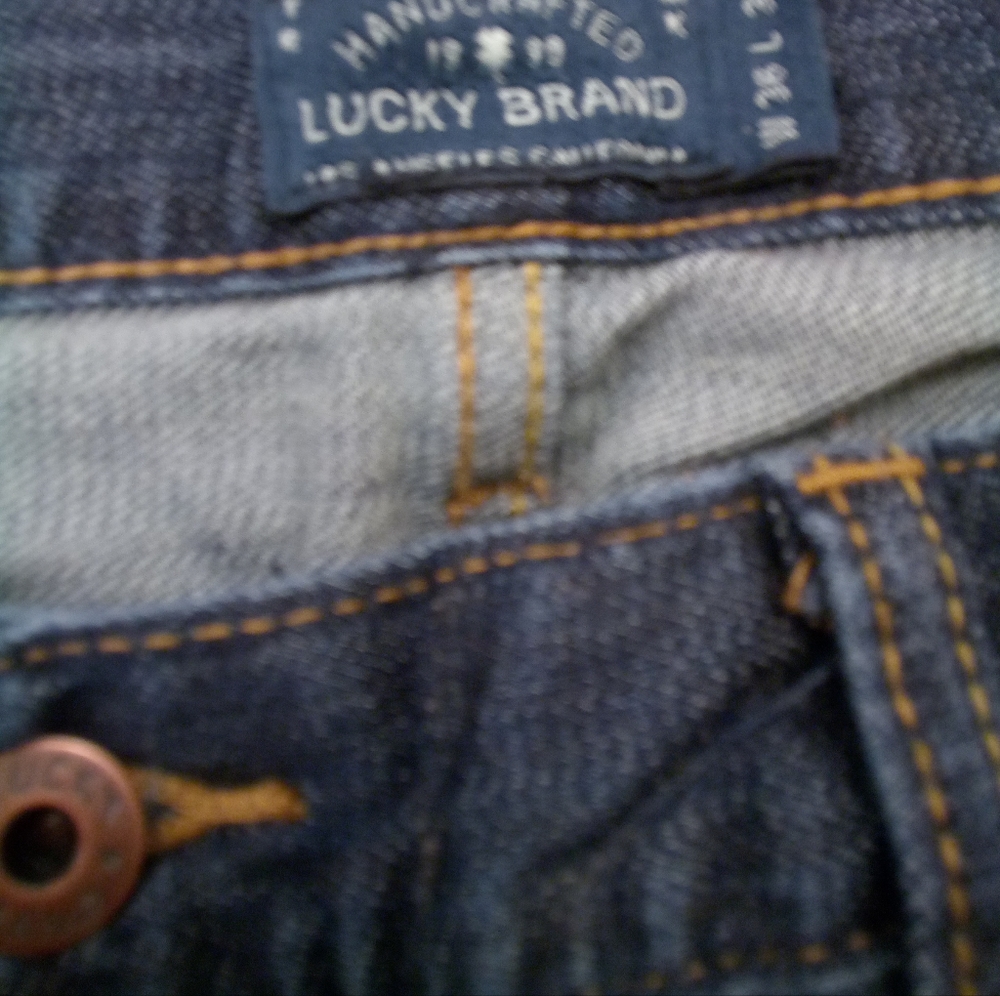 Lucky Brand 221 jeans